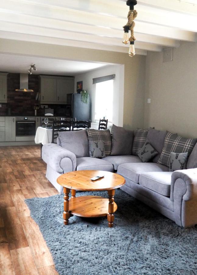 Large Cottage, Beach, Pubs Shops, Netflix, Bbq, Dog Friendly Хънманби Екстериор снимка